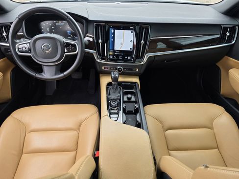 Used 2017 Volvo S90 T6 Momentum w/ Vision Package AWD/4WD image 9