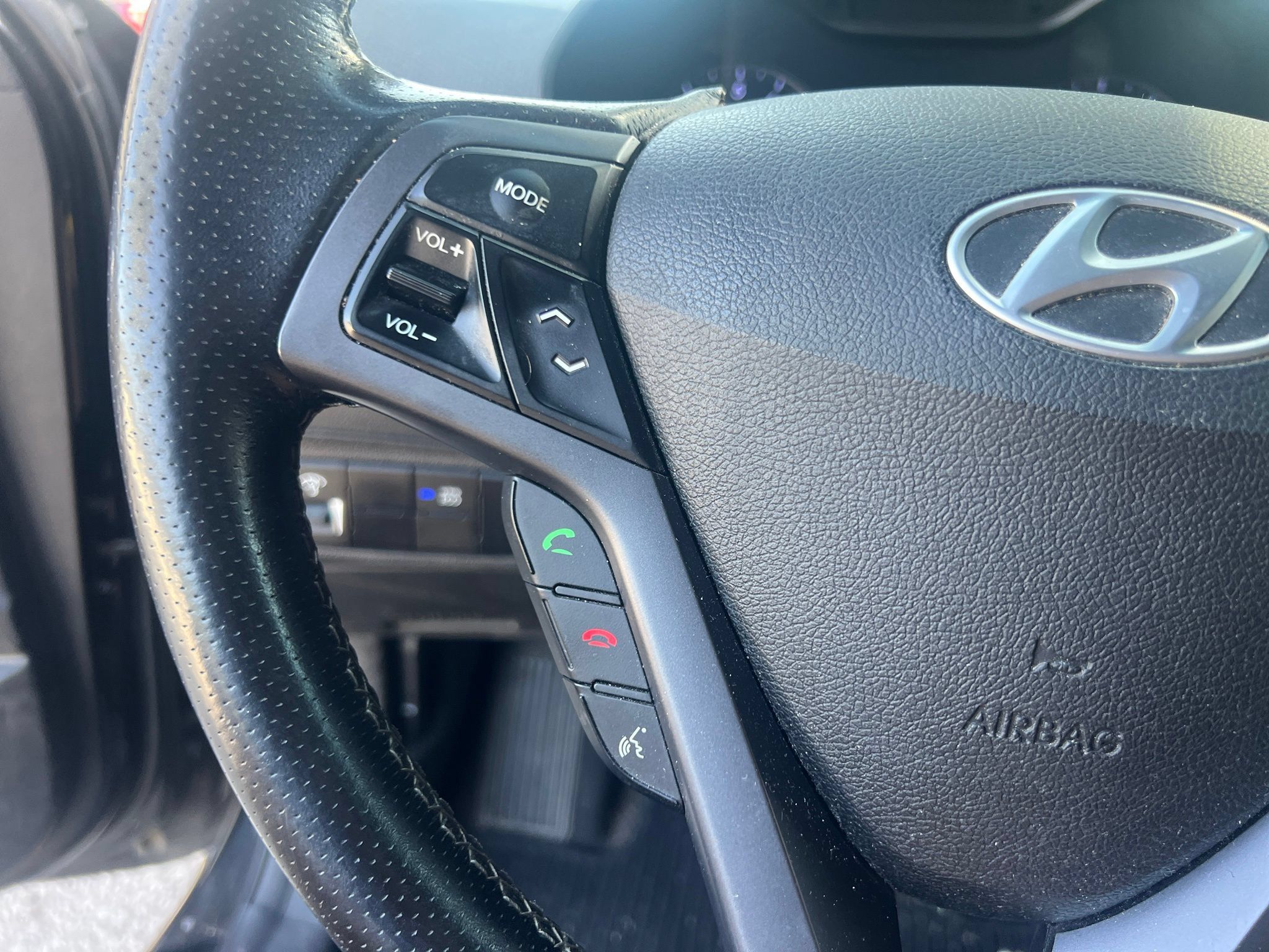 Used 2016 Hyundai Veloster Turbo FWD image 19