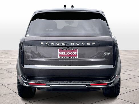 Used 2023 Land Rover Range Rover Autobiography image 7