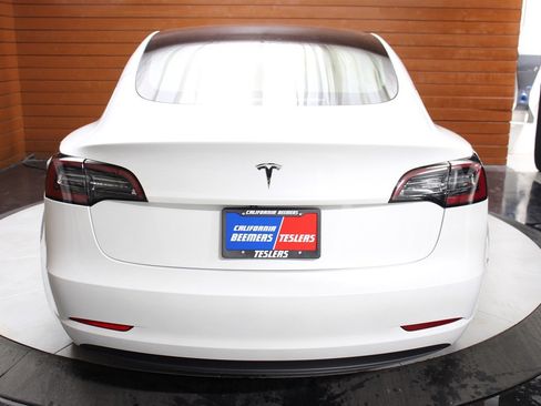 Used 2023 Tesla Model 3 Standard Range RWD image 2