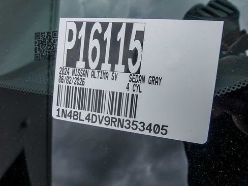 Used 2024 Nissan Altima 2.5 SV FWD image 23