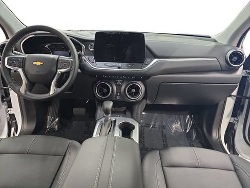 New 2026 Chevrolet Blazer LT w/ Sound & Technology Package AWD/4WD image 12