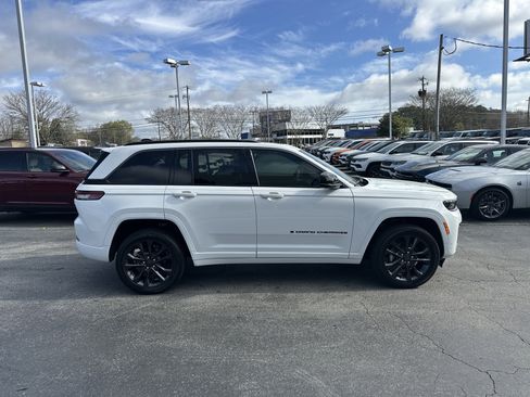 New 2026 Jeep Grand Cherokee Limited Reserve image 10