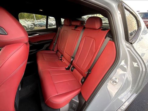 Used 2025 BMW X4 xDrive30i w/ Premium Package image 27