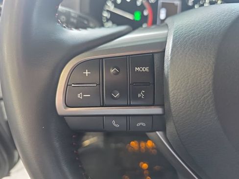 Certified 2022 Lexus GX 460 Premium w/ Premium Plus Package AWD/4WD image 18