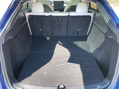 Used 2024 Tesla Model Y Long Range AWD/4WD image 16