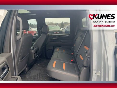 Used 2025 GMC Sierra 2500 AT4 w/ AT4 Premium Plus Package image 7