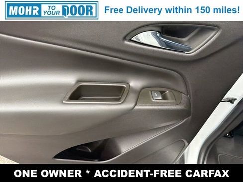 Used 2024 Chevrolet Equinox LT image 30