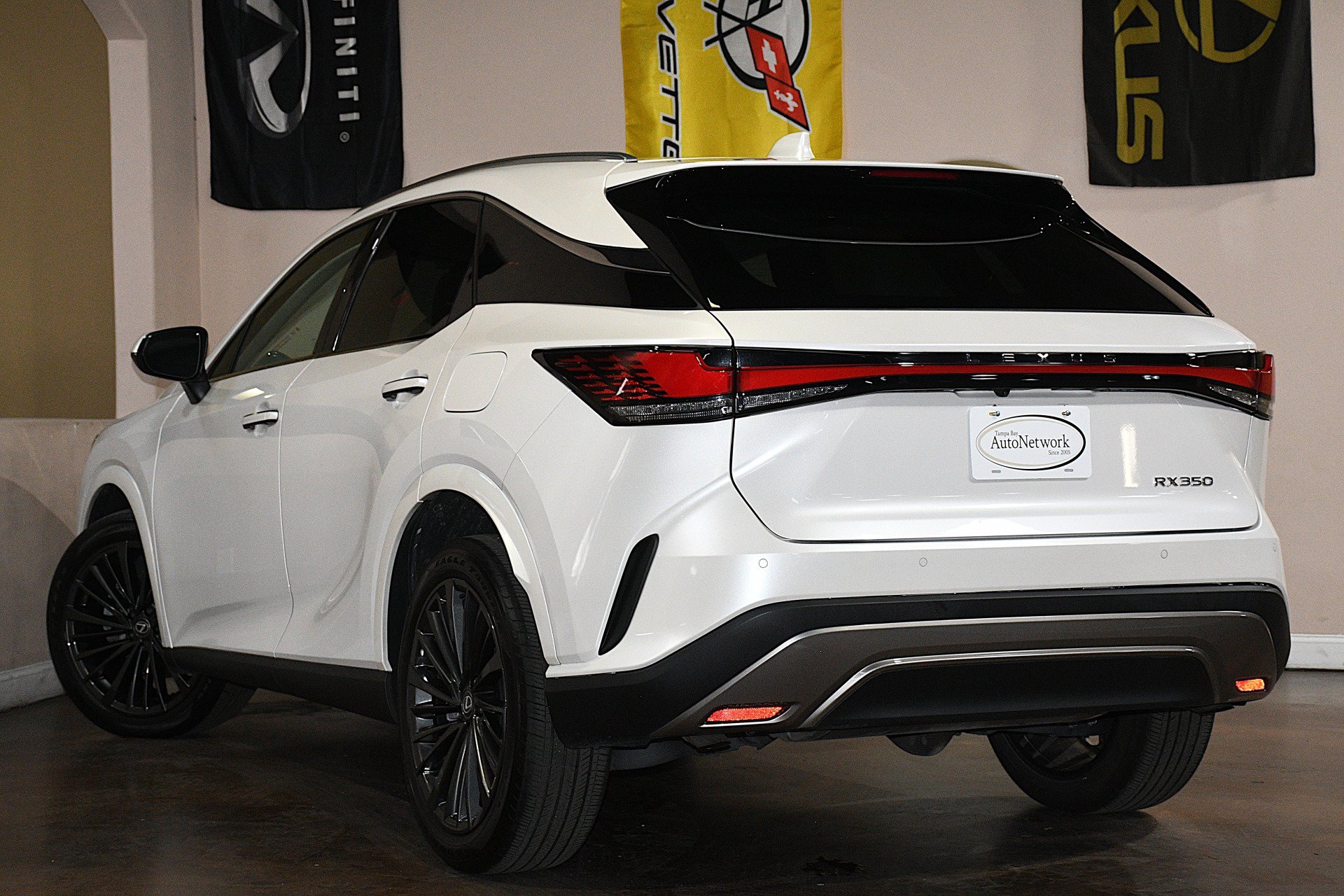 Used 2024 Lexus RX 350 Premium w/ Accessory Package (K3) FWD image 6