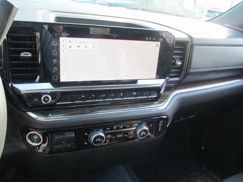 Certified 2024 GMC Sierra 1500 Elevation image 26