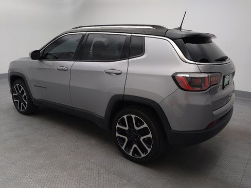 Used 2018 Jeep Compass Limited w/ Navigation Group FWD image 3
