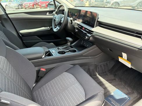 New 2026 Kia K5 LXS FWD image 22