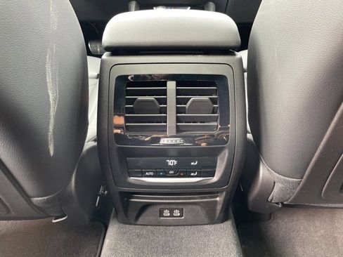 Used 2023 BMW X4 M40i w/ Premium Package image 28