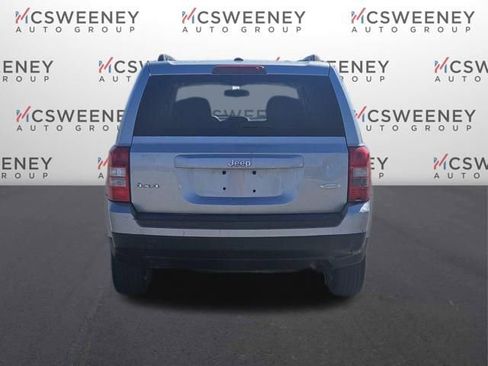 Used 2016 Jeep Patriot Latitude image 4