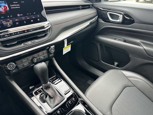 New 2026 Jeep Compass Trailhawk AWD/4WD image 16