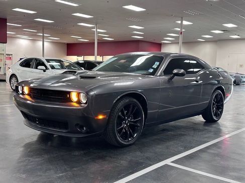 Used 2017 Dodge Challenger SXT w/ Blacktop Package image 2