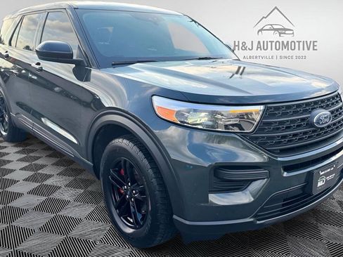 Used 2023 Ford Explorer 4WD image 3