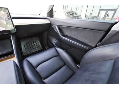 Used 2020 Tesla Model Y Long Range AWD/4WD image 11