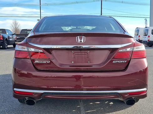 Used 2016 Honda Accord Sport image 5