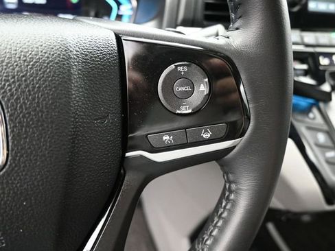 Certified 2024 Honda Odyssey Touring image 32