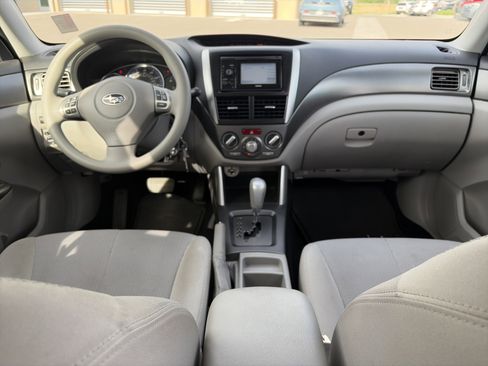 Used 2011 Subaru Forester 2.5X Premium AWD/4WD image 25