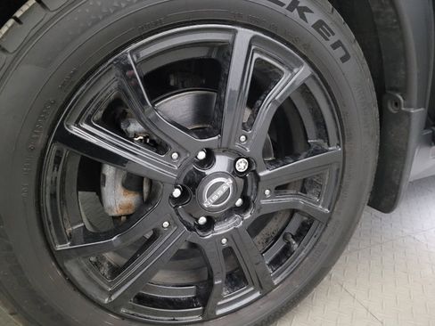 Used 2022 Nissan Kicks SR w/ Premium Package FWD image 31