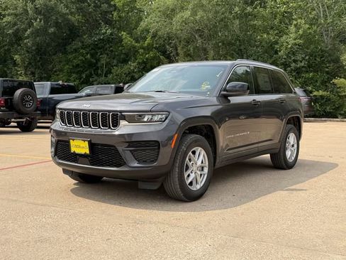 New 2026 Jeep Grand Cherokee Laredo X RWD image 4