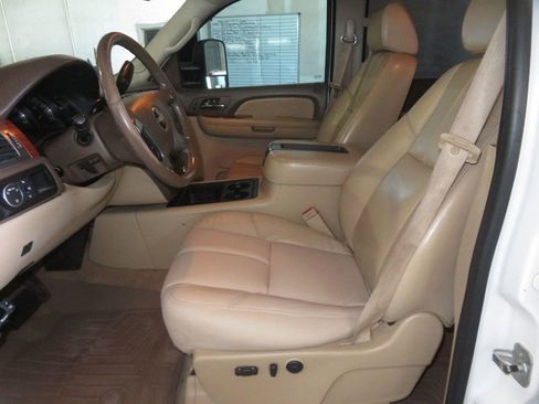 Used 2008 GMC Sierra 2500 SLT w/ EZ-Lift Tailgate Package RWD image 20