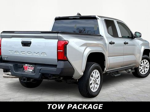Used 2025 Toyota Tacoma SR image 6