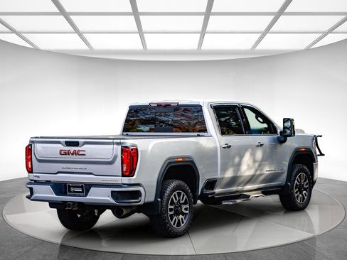 Used 2022 GMC Sierra 2500 Denali image 4