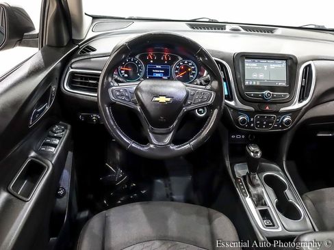Used 2019 Chevrolet Equinox LT FWD image 17