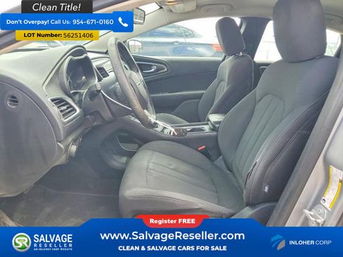Used 2016 Chrysler 200 Limited w/ Convenience Group FWD image 9