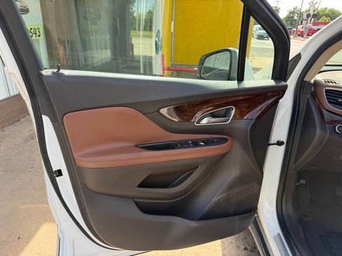 Used 2016 Buick Encore Leather w/ Experience Buick Package FWD image 9