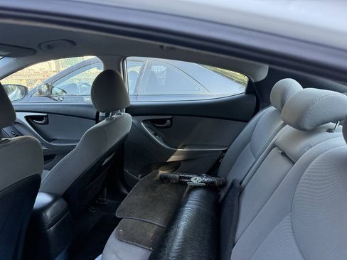 Used 2015 Hyundai Elantra SE FWD image 10