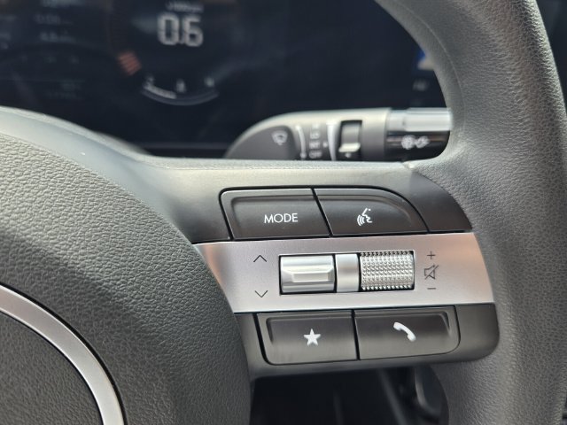 Used 2025 Hyundai Santa Cruz SEL FWD image 25