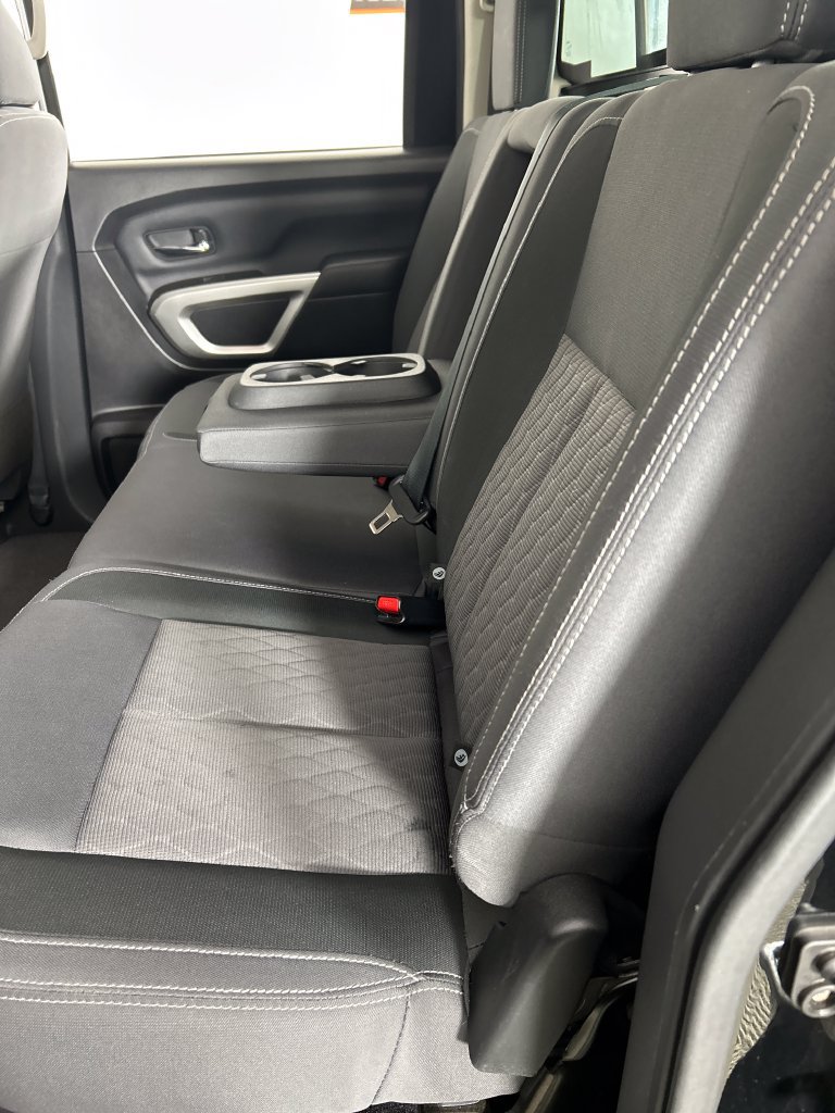 Used 2023 Nissan Titan SV AWD/4WD image 18