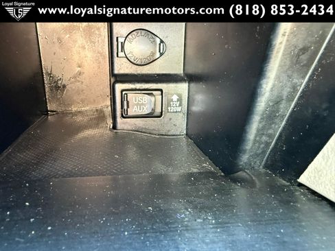 Used 2012 Toyota Camry LE FWD image 25