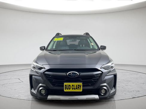Used 2025 Subaru Outback Limited AWD/4WD image 2