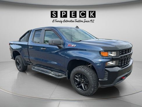 Used 2019 Chevrolet Silverado 1500 Custom Trail Boss AWD/4WD image 7