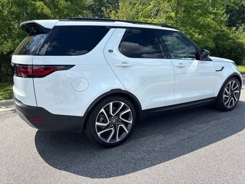 Used 2025 Land Rover Discovery S AWD/4WD image 2