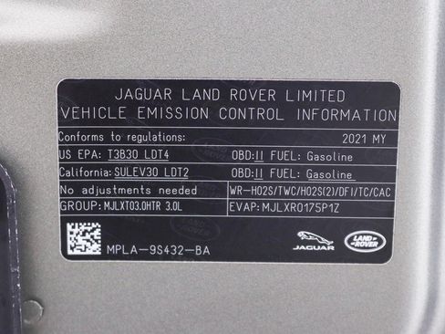 Used 2021 Land Rover Defender 90 First Edition AWD/4WD image 37