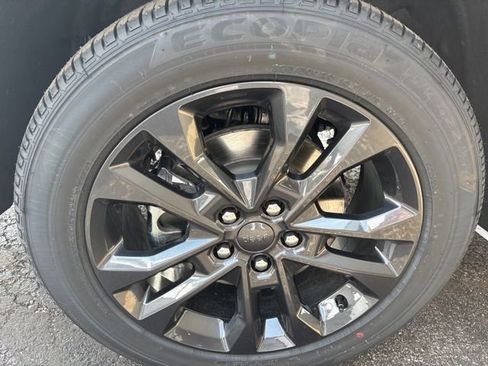 New 2026 Jeep Grand Cherokee L Limited image 31