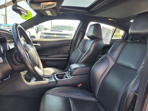 Used 2021 Dodge Charger SXT w/ Leather Interior Group RWD image 10