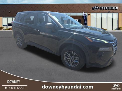 Used 2024 Nissan Rogue S AWD/4WD image 7