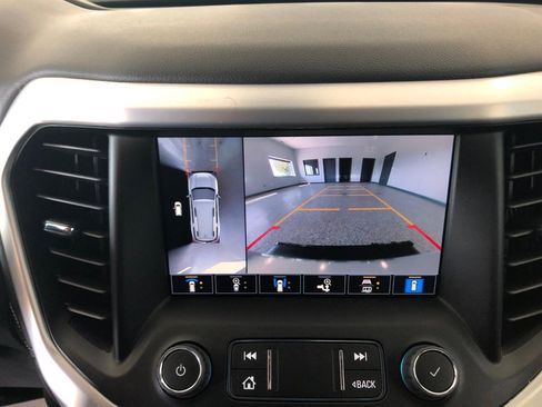 Used 2023 GMC Acadia SLT w/ Technology Package image 20