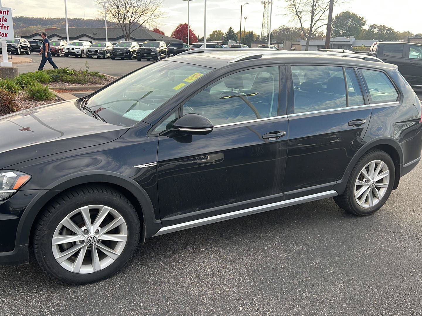 Used 2019 Volkswagen Golf Alltrack SE AWD/4WD image 10