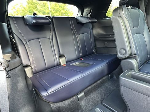 New 2026 INFINITI QX60 Sport image 11