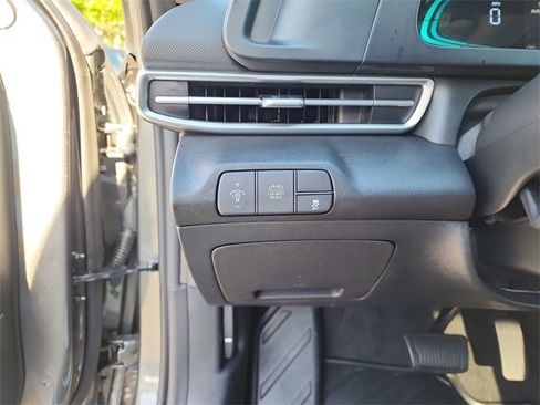 New 2025 Hyundai Elantra Blue image 20