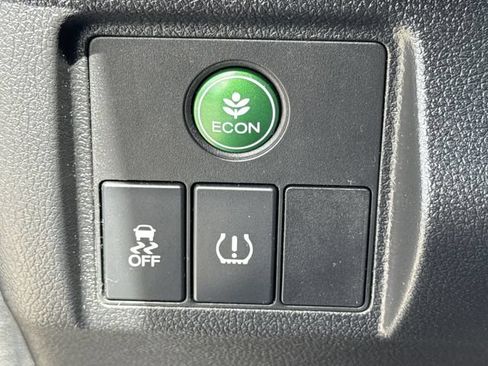 Used 2018 Honda HR-V EX image 36