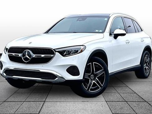 Certified 2026 Mercedes-Benz GLC 300 4MATIC image 4